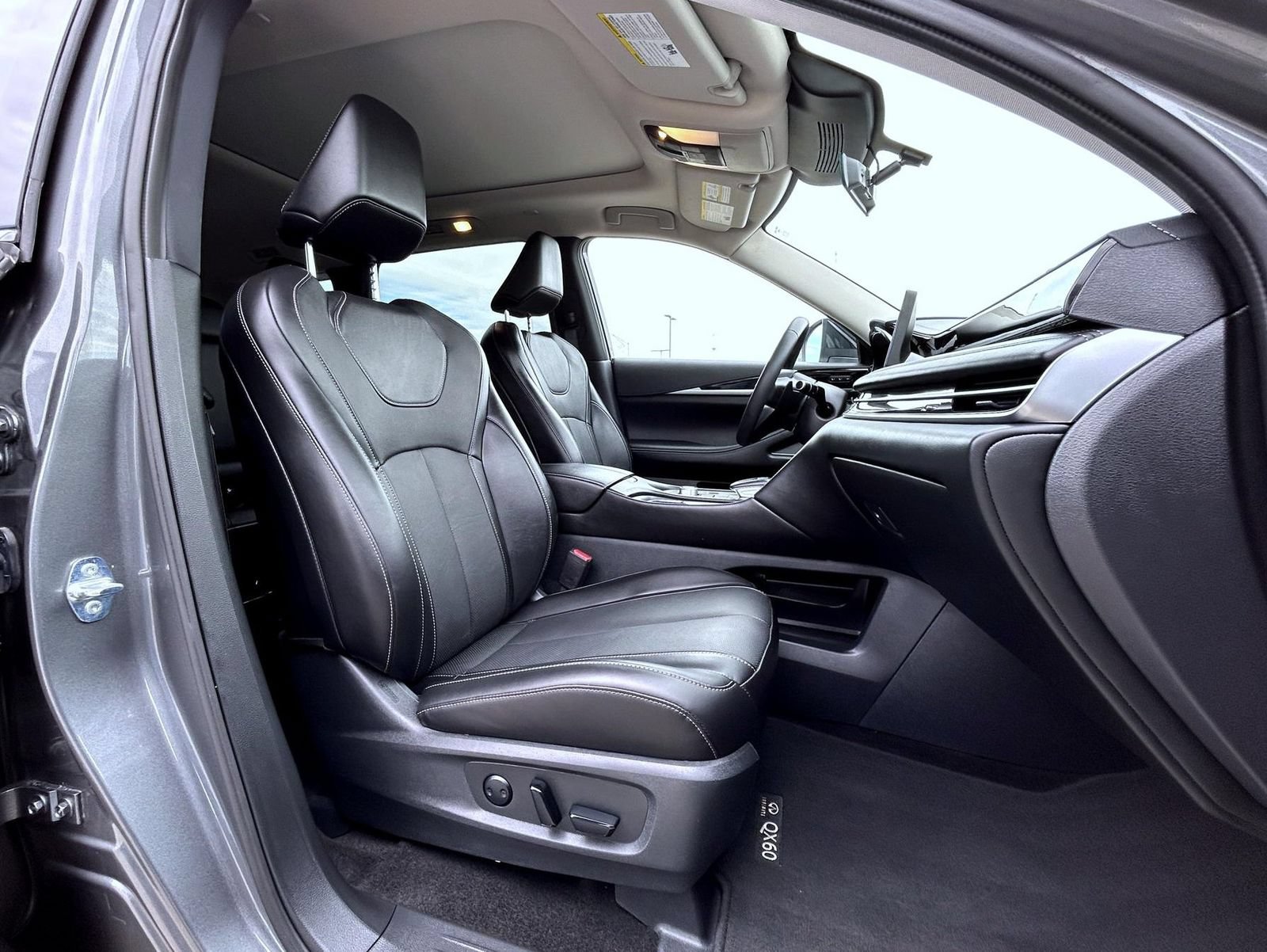 Certified 2025 INFINITI QX60 Pure AWD/4WD image 15