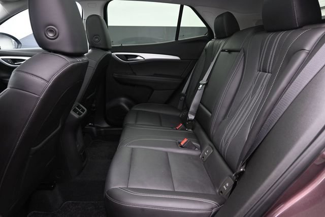 Used 2024 Buick Envision Avenir AWD/4WD image 11