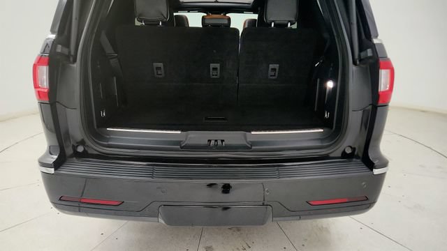 Used 2021 Lincoln Navigator Reserve AWD/4WD image 28