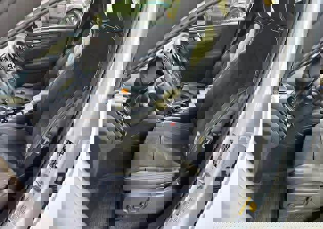 Used 2023 Volvo XC40 Recharge Ultimate image 4