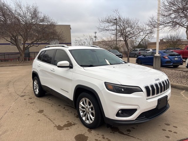 Used 2019 Jeep Cherokee Latitude w/ Popular Appearance Group image 3