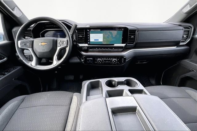 Used 2025 Chevrolet Silverado 2500 LT w/ Convenience Package image 7