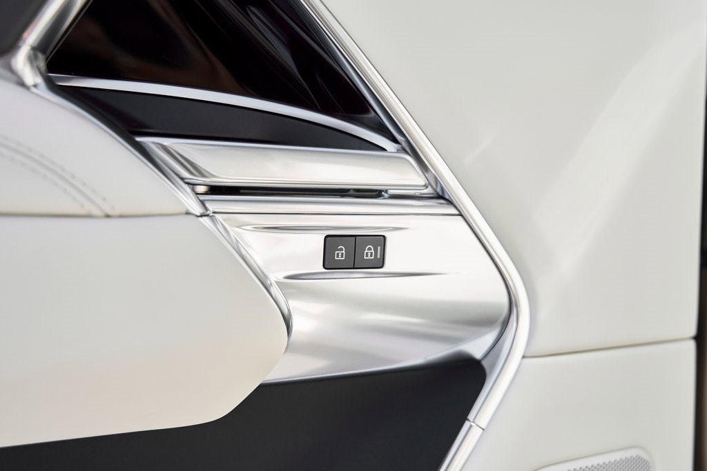 Used 2026 Land Rover Range Rover Long Wheelbase SE image 32