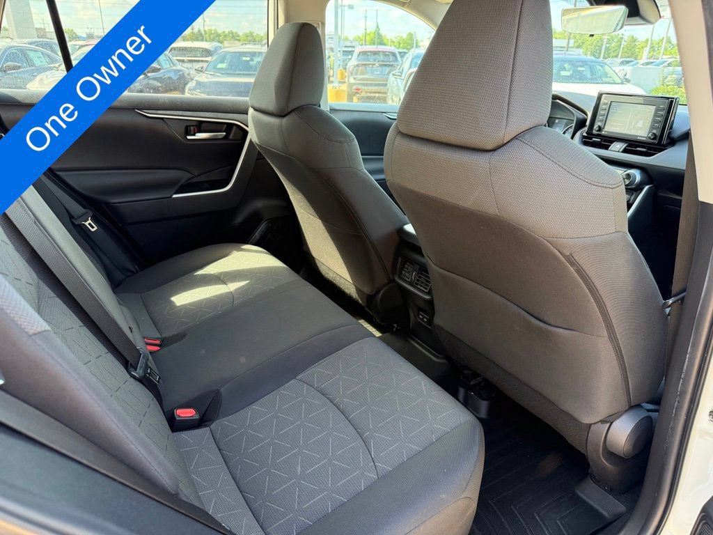 Used 2022 Toyota RAV4 XLE FWD image 10