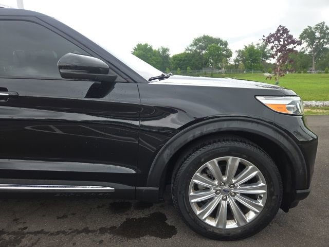 Used 2020 Ford Explorer Limited w/ Class III Trailer Tow Package RWD image 4