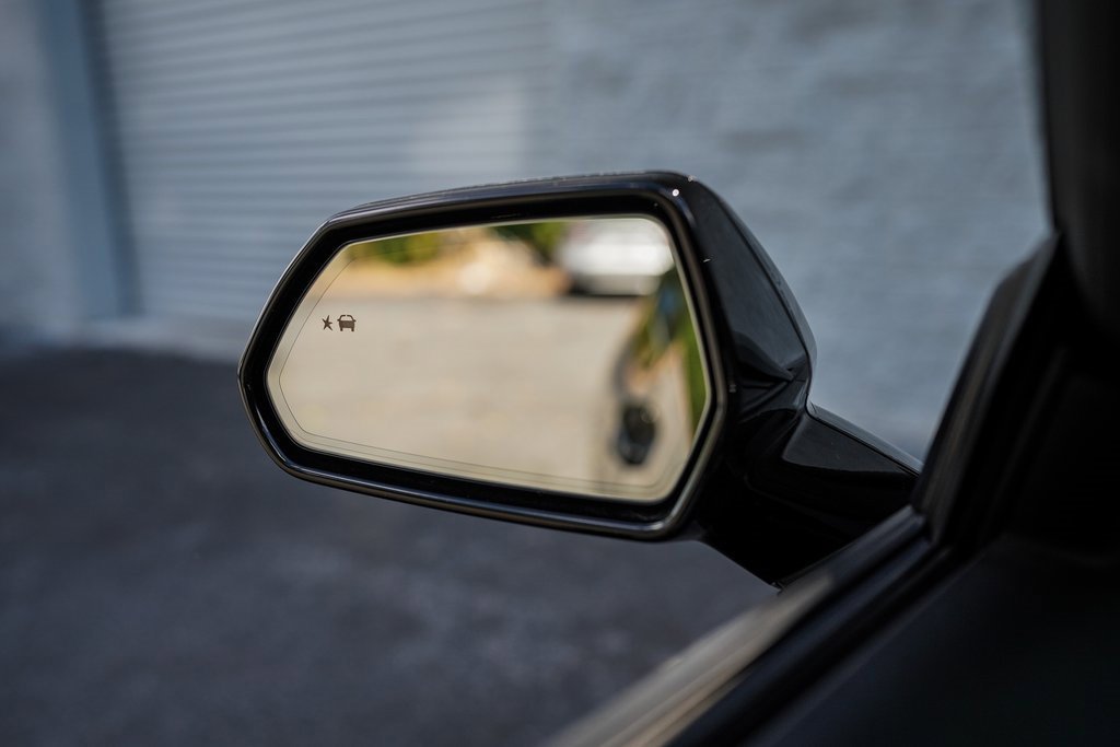 Used 2018 Chevrolet Camaro ZL1 image 38