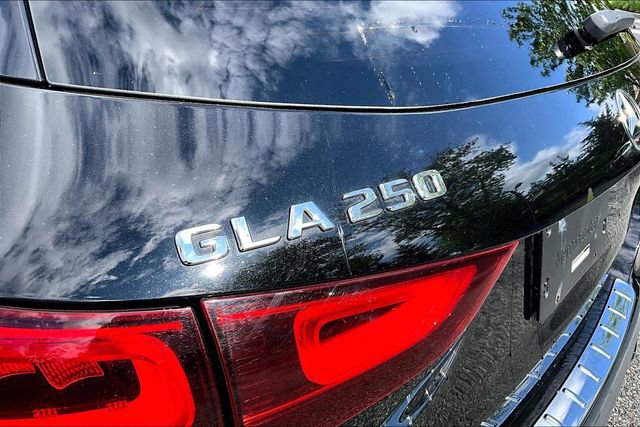 Certified 2022 Mercedes-Benz GLA 250 4MATIC image 7