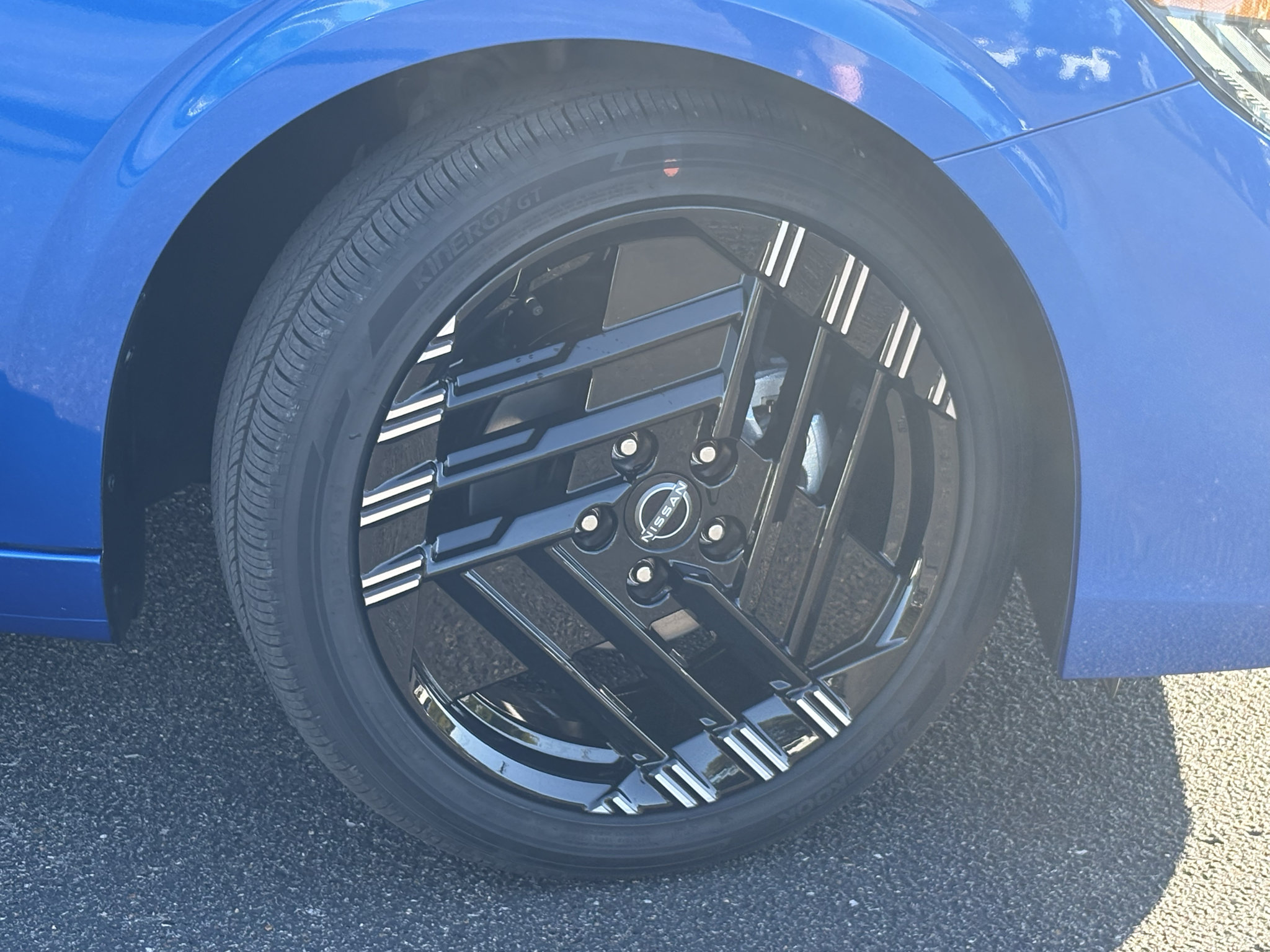 New 2027 Nissan Sentra SR w/ Floor Mat Package FWD image 5