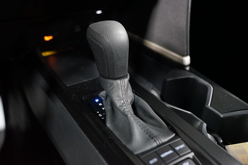 Certified 2025 Toyota Camry LE image 21