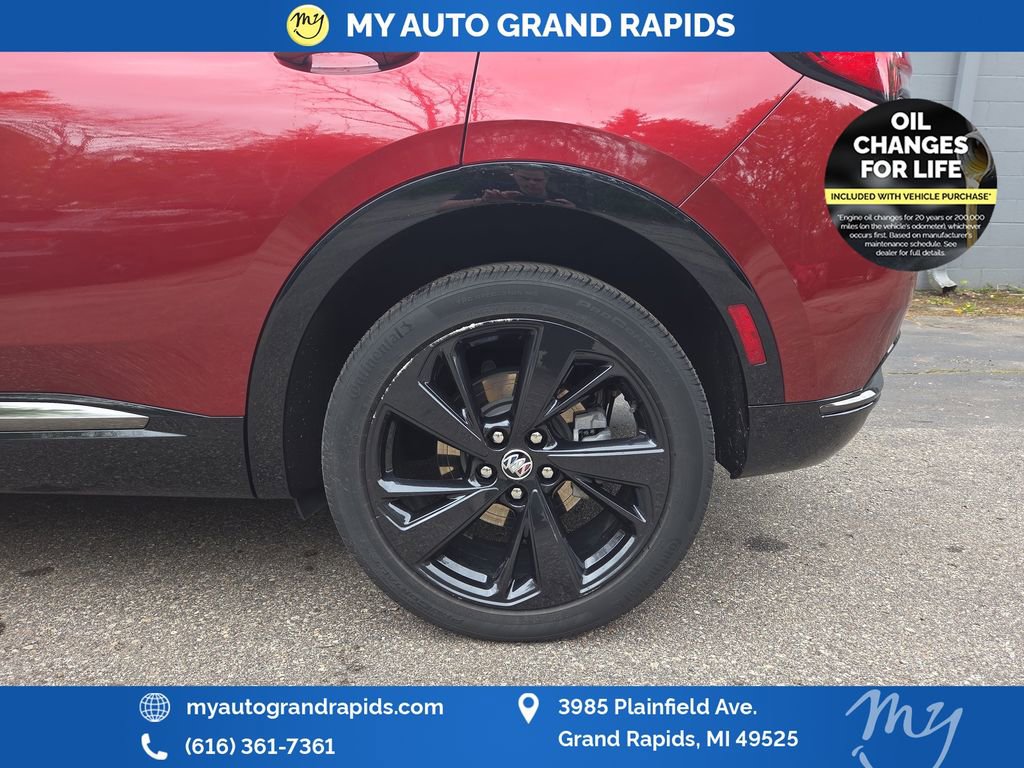 Used 2023 Buick Envision Essence w/ Sport Touring Package AWD/4WD image 31