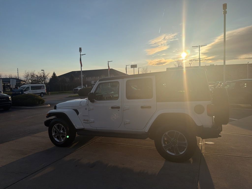 Used 2021 Jeep Wrangler Unlimited Sahara w/ Dual Top Group image 14