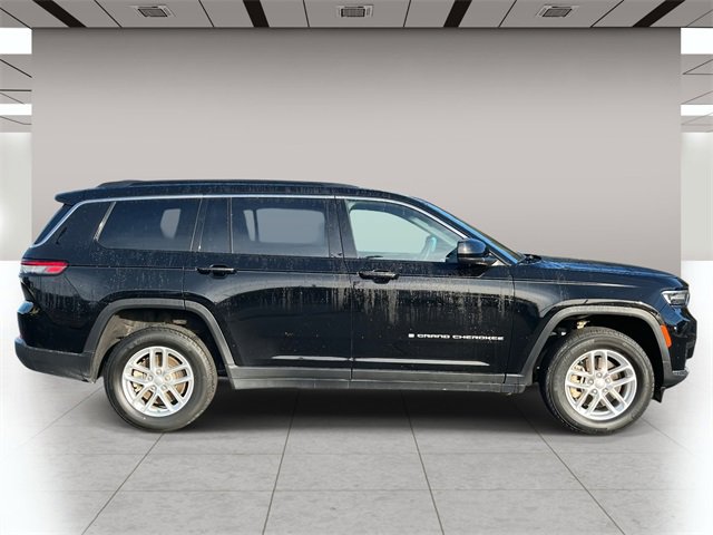 Used 2024 Jeep Grand Cherokee L Laredo w/ Luxury Tech Group I image 2