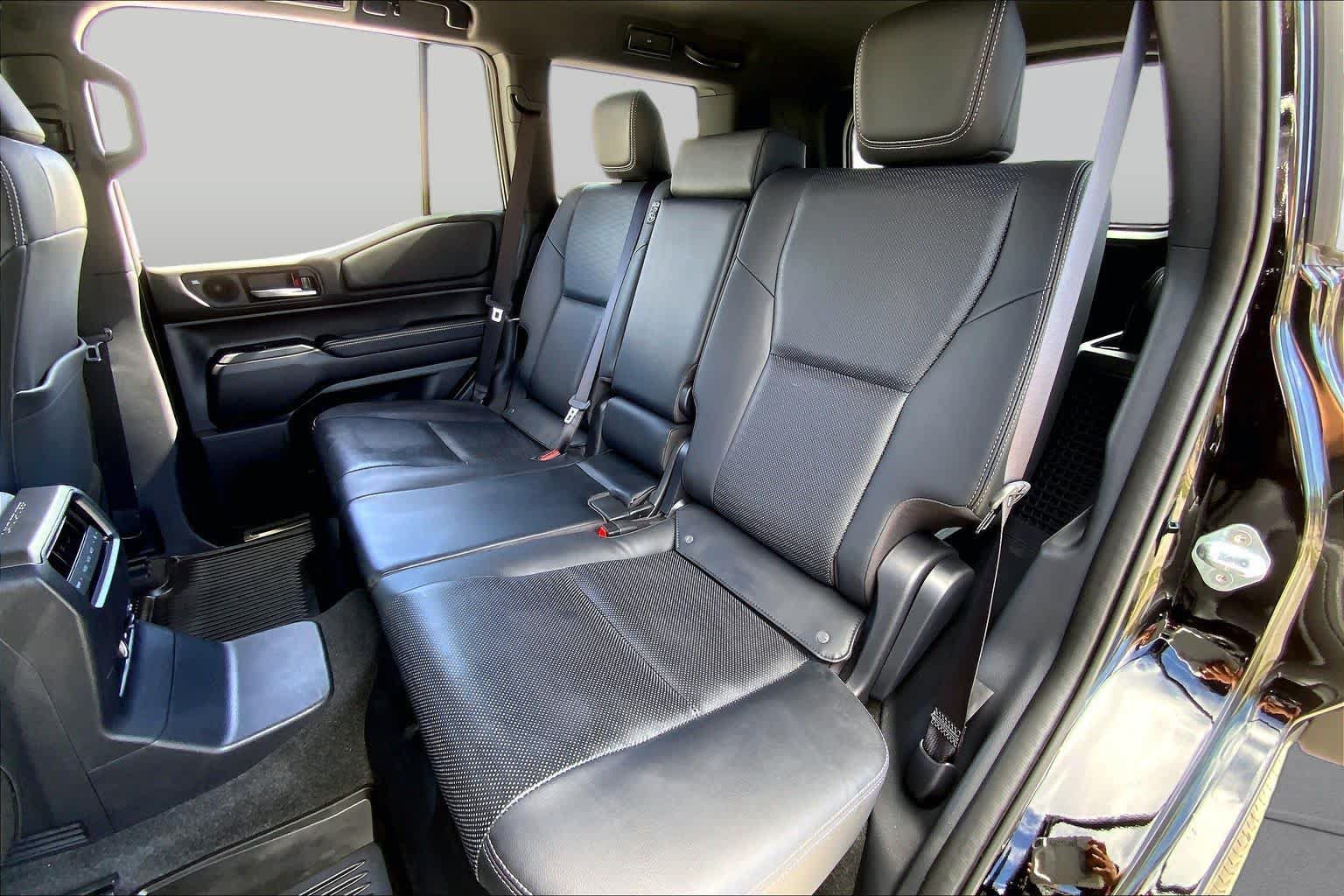Used 2026 Toyota Land Cruiser w/ Premium Package AWD/4WD image 20