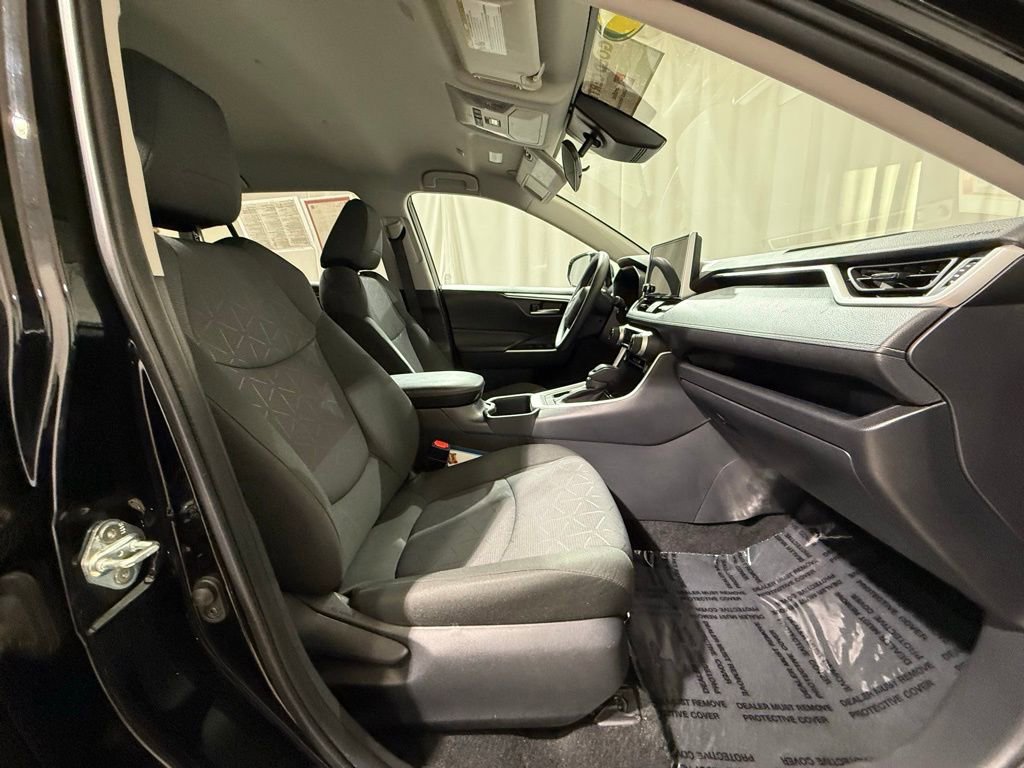 Certified 2025 Toyota RAV4 XLE image 21
