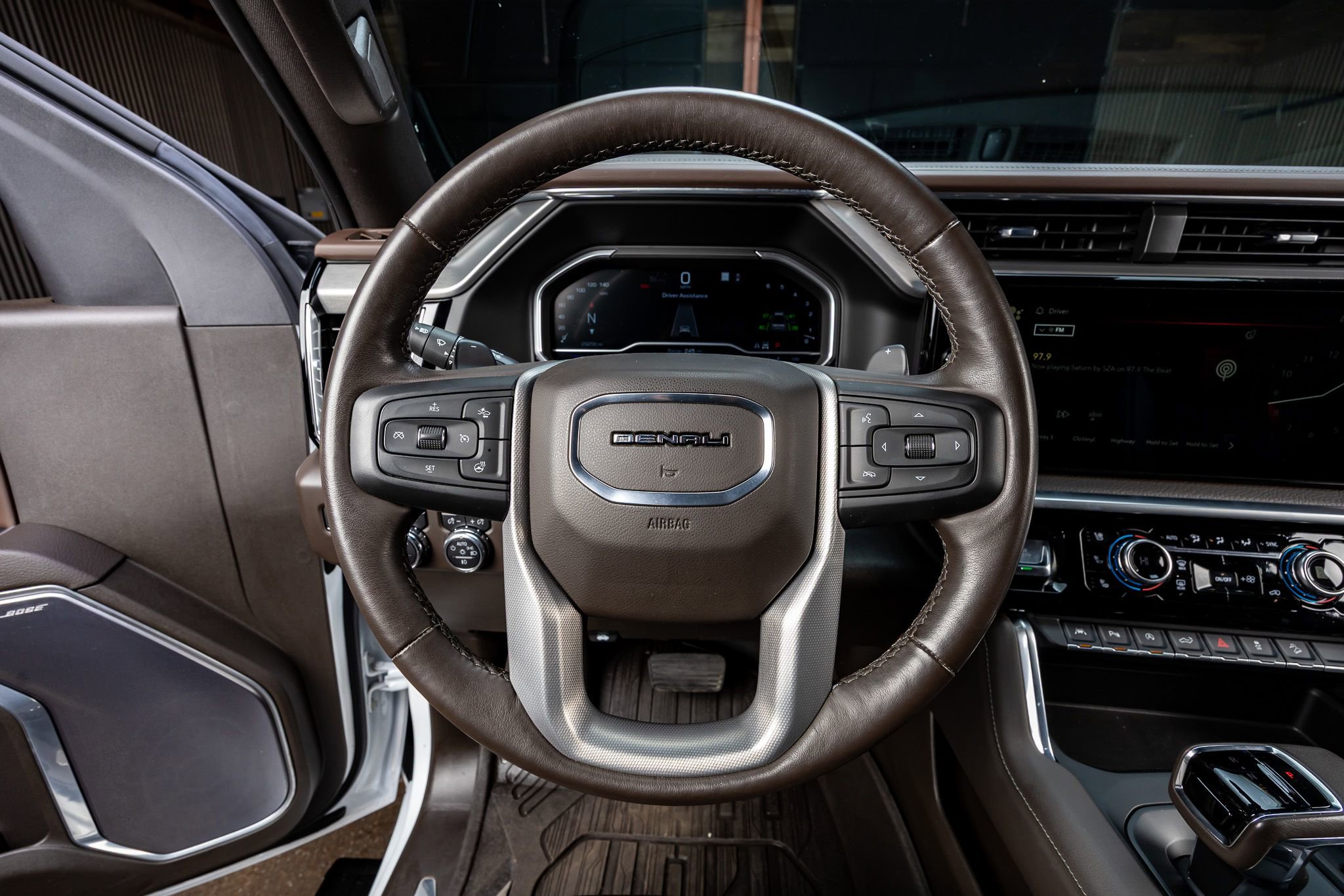 Used 2022 GMC Sierra 1500 Denali AWD/4WD image 19