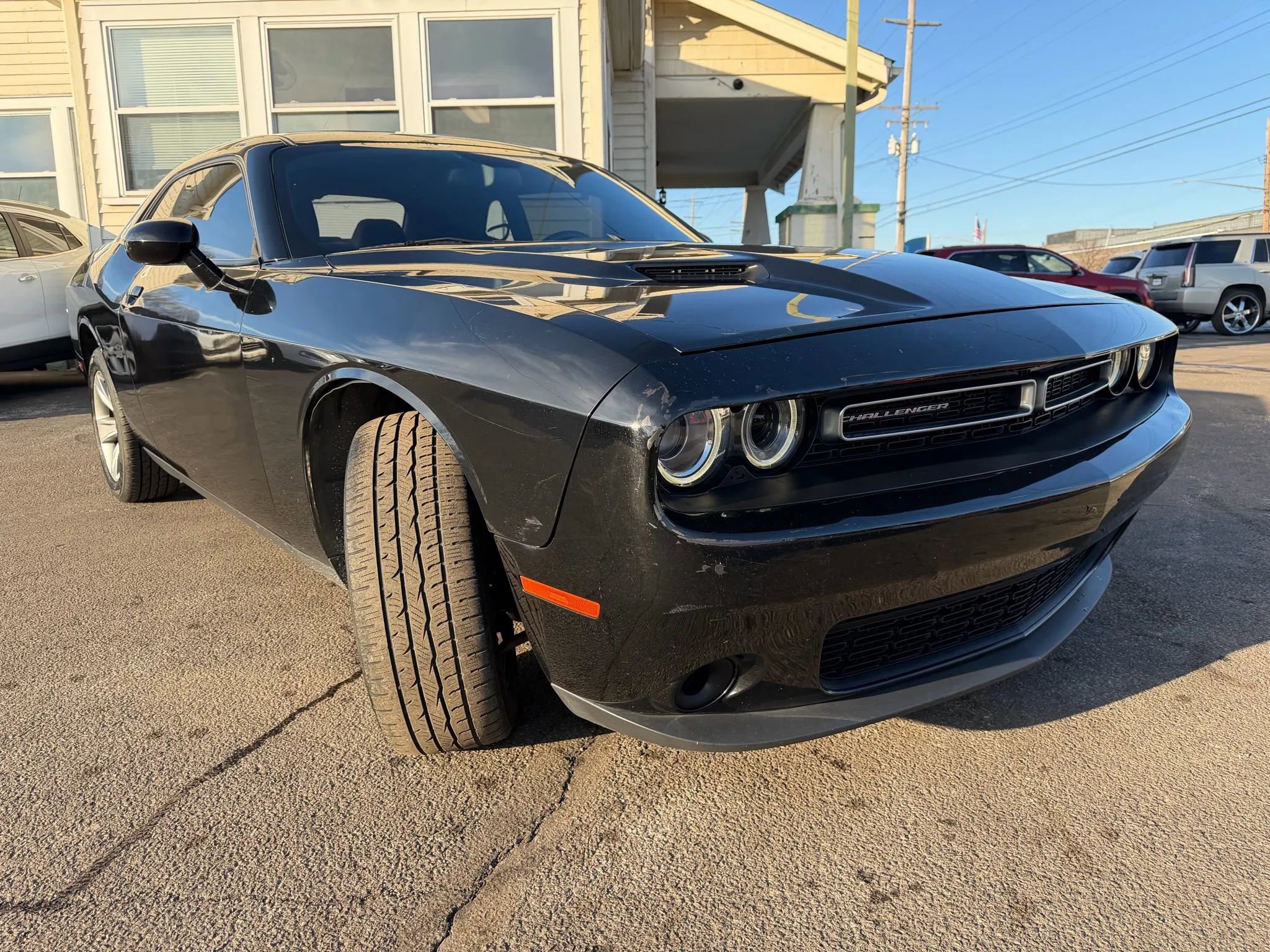Used 2016 Dodge Challenger SXT image 13