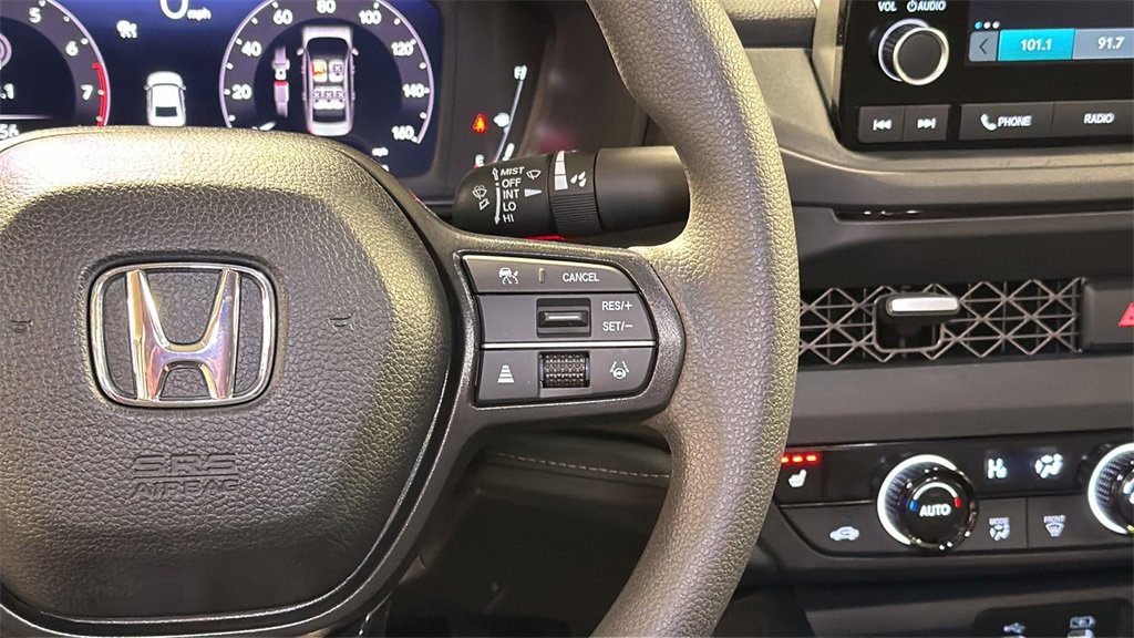 Used 2024 Honda Accord EX image 18