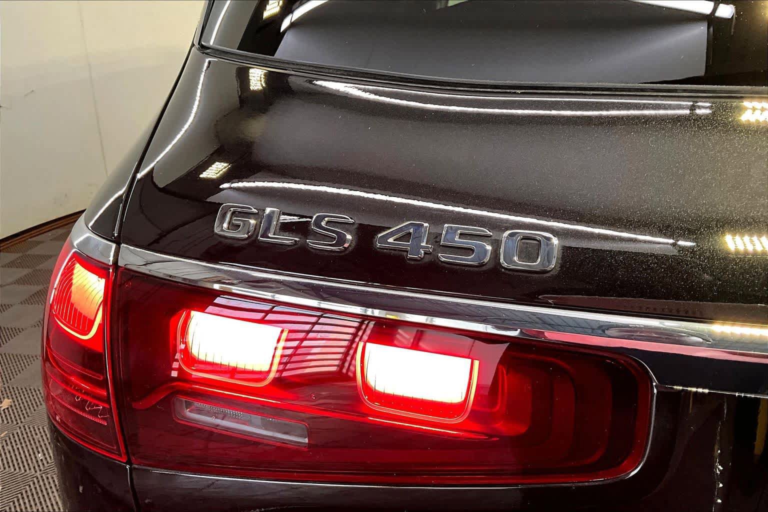 Certified 2026 Mercedes-Benz GLS 450 4MATIC image 33