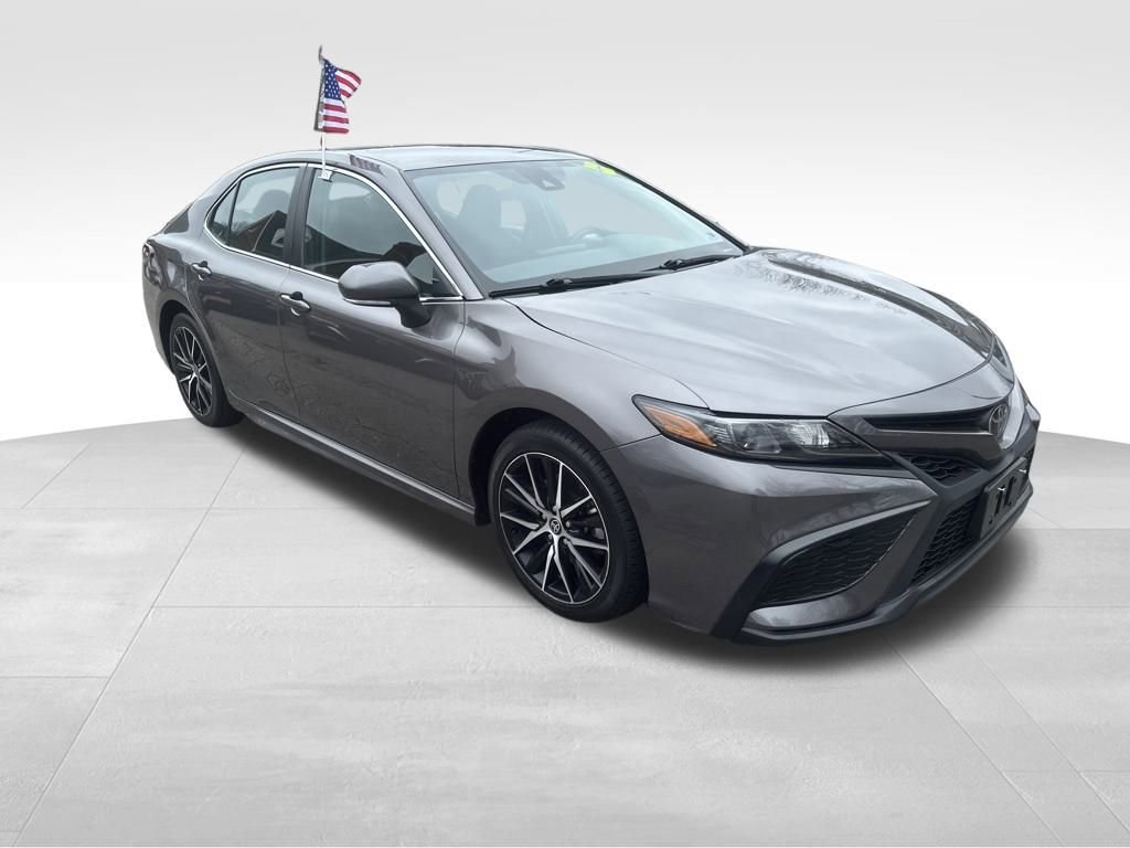 Used 2023 Toyota Camry SE image 29