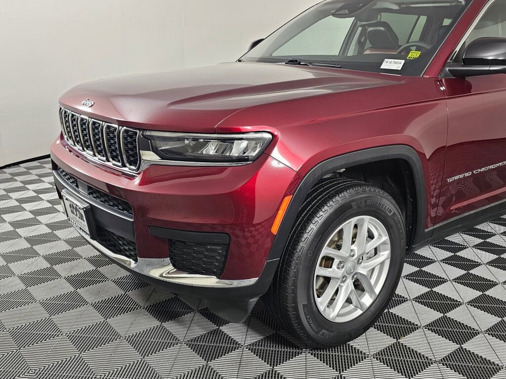 Used 2023 Jeep Grand Cherokee L Laredo AWD/4WD image 10