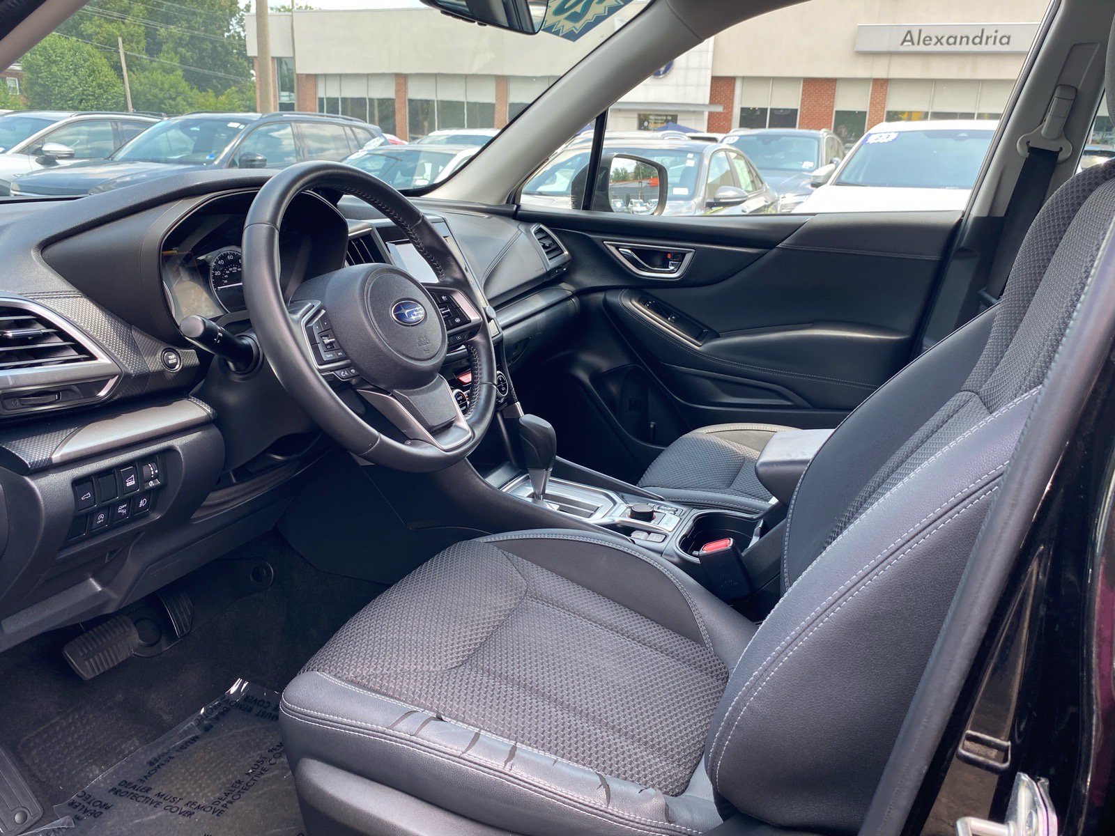 Used 2020 Subaru Forester Premium AWD/4WD image 12