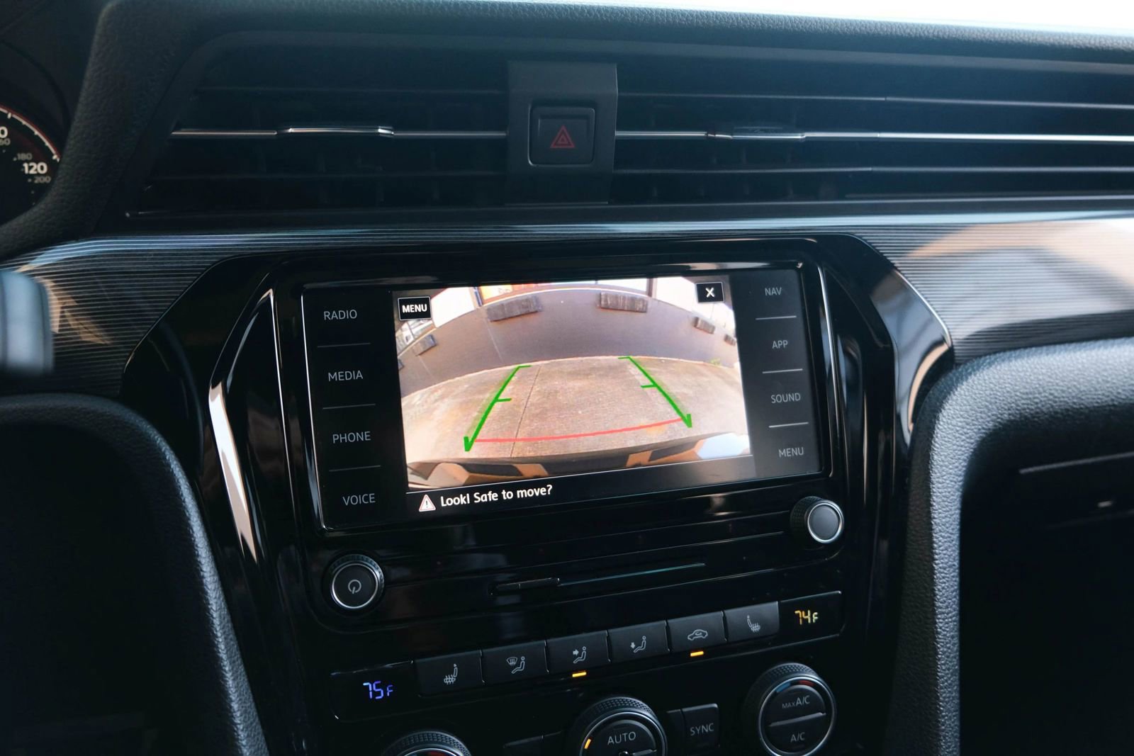 Used 2022 Volkswagen Passat 2.0T R-Line FWD image 31