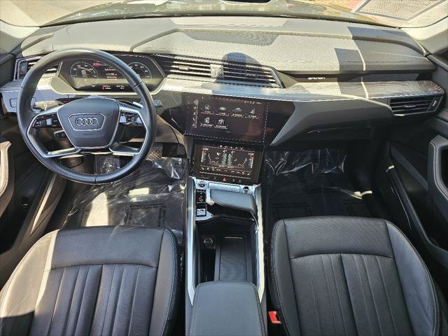 Used 2024 Audi Q8 e-tron Premium Plus w/ Premium Plus Package AWD/4WD image 4