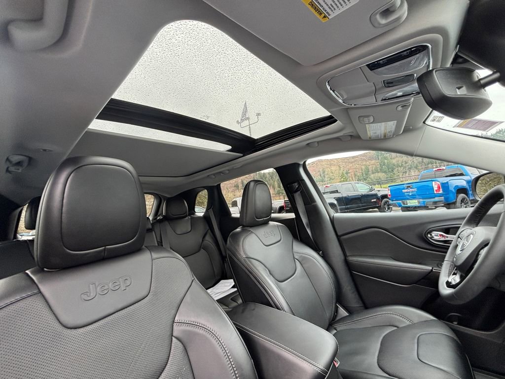 Used 2023 Jeep Cherokee Altitude Lux w/ Lux Elite Package image 28