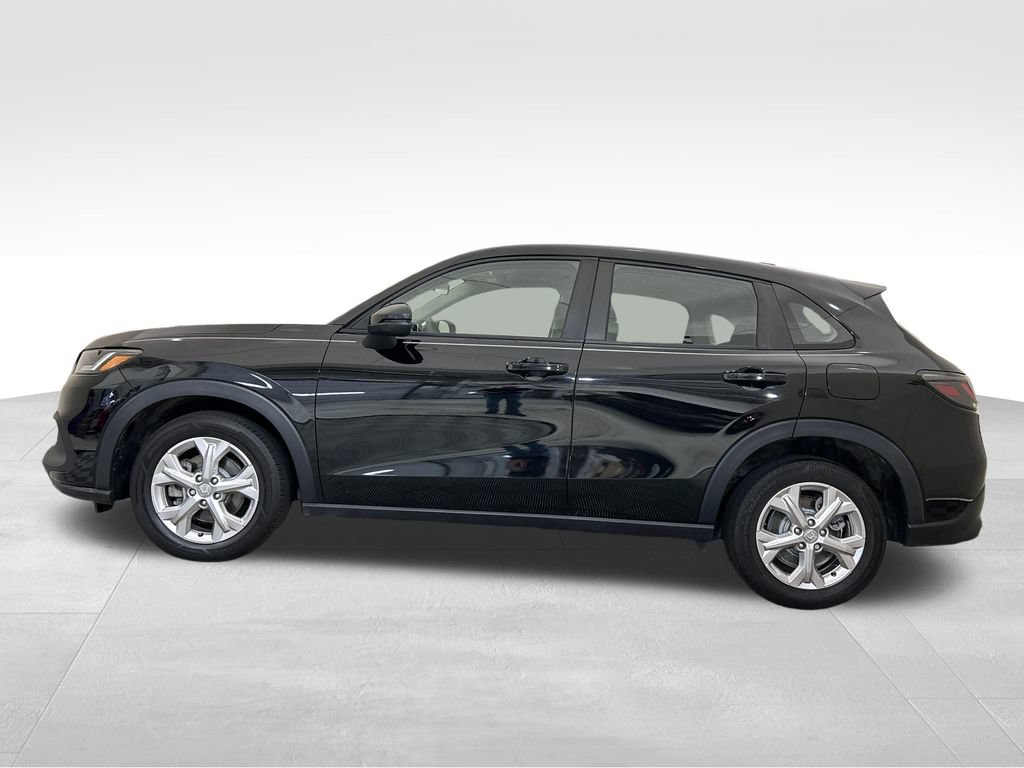 Used 2025 Honda HR-V LX image 2