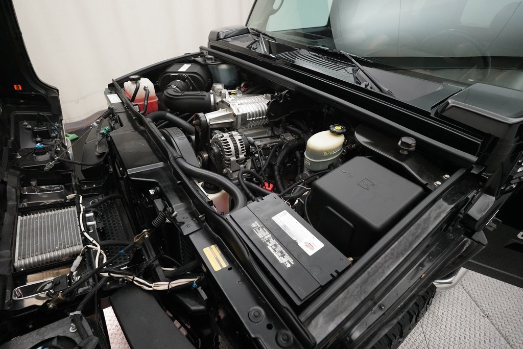 Used 2003 HUMMER H2 w/ Preferred Equipment Group image 26