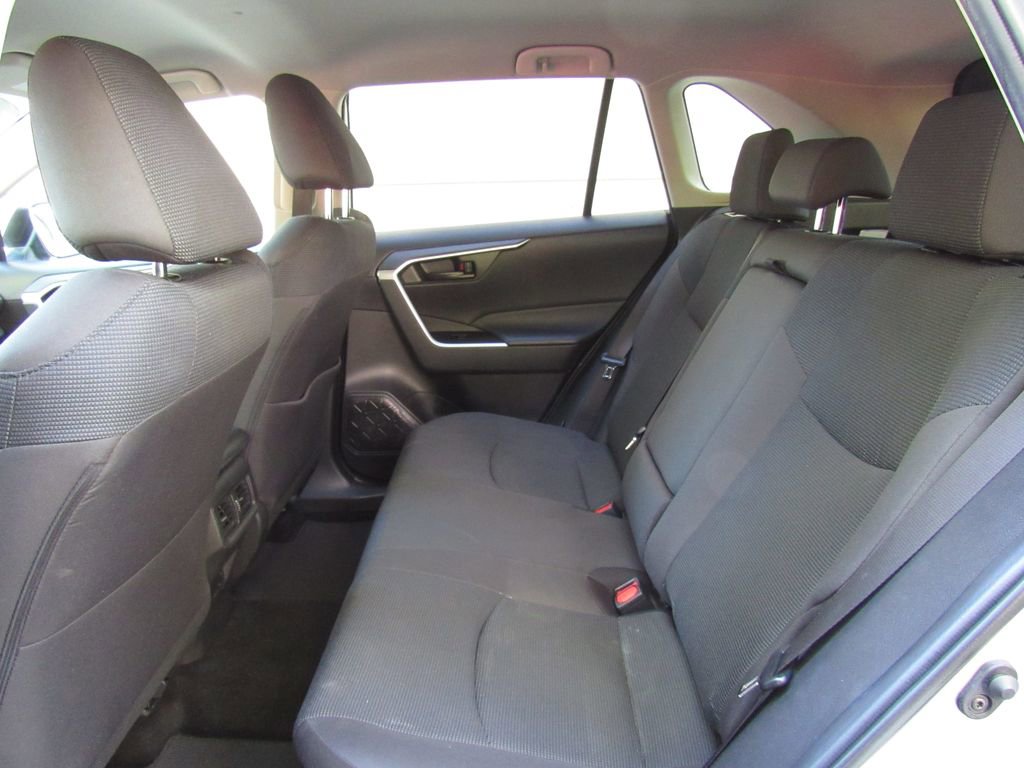 Certified 2025 Toyota RAV4 LE AWD/4WD image 15
