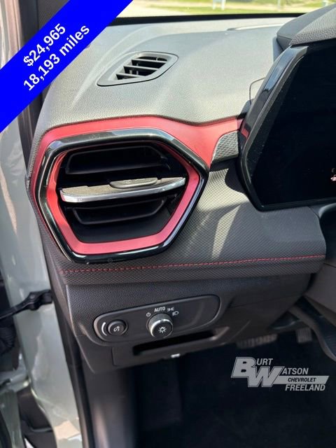 Used 2024 Chevrolet TrailBlazer RS w/ Convenience Package FWD image 11