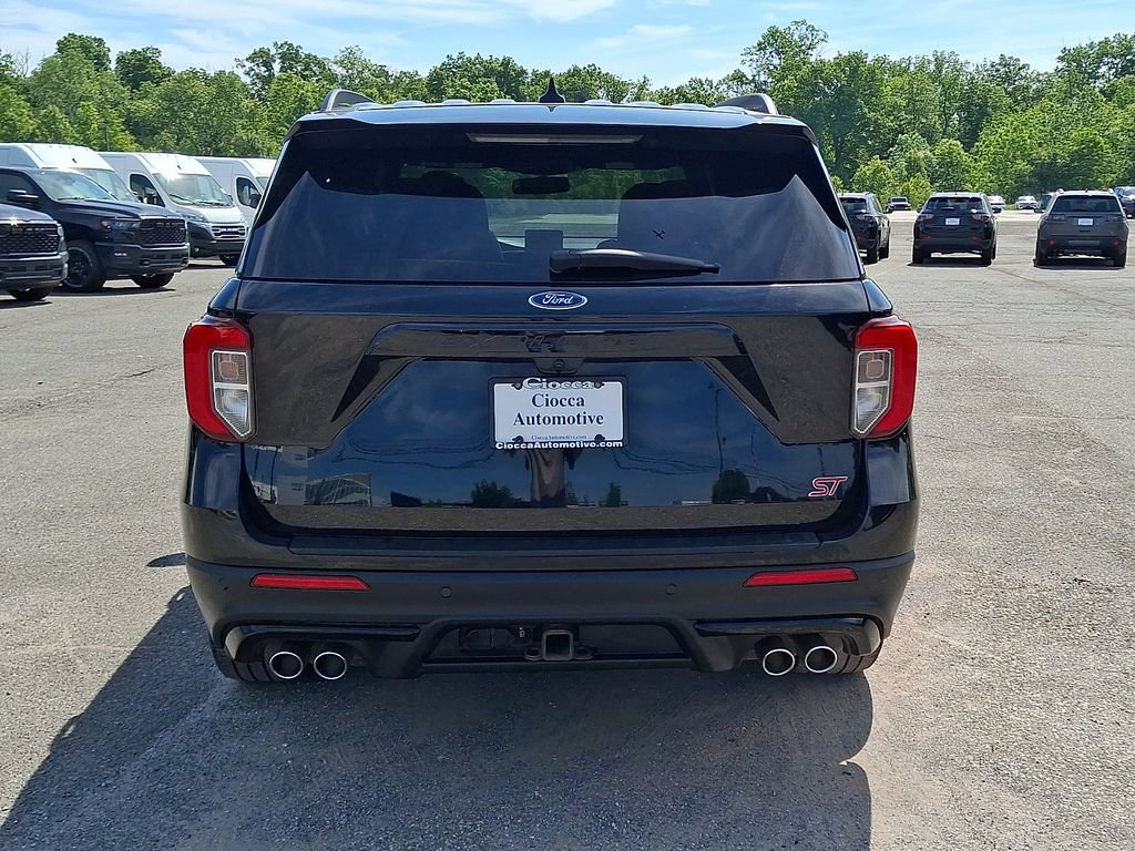 Used 2022 Ford Explorer ST w/ Equipment Group 401A AWD/4WD image 8