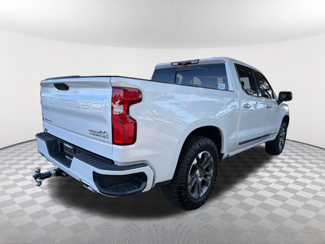 Used 2024 Chevrolet Silverado 1500 High Country w/ Technology Package AWD/4WD image 5
