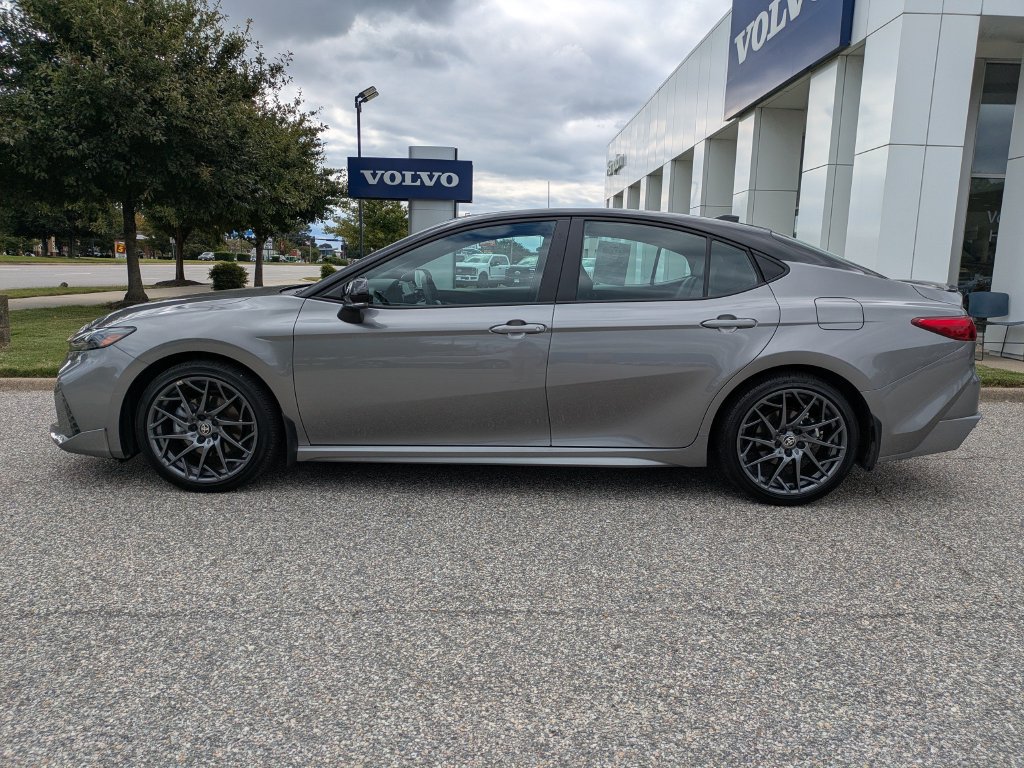 Used 2026 Toyota Camry XSE FWD image 3