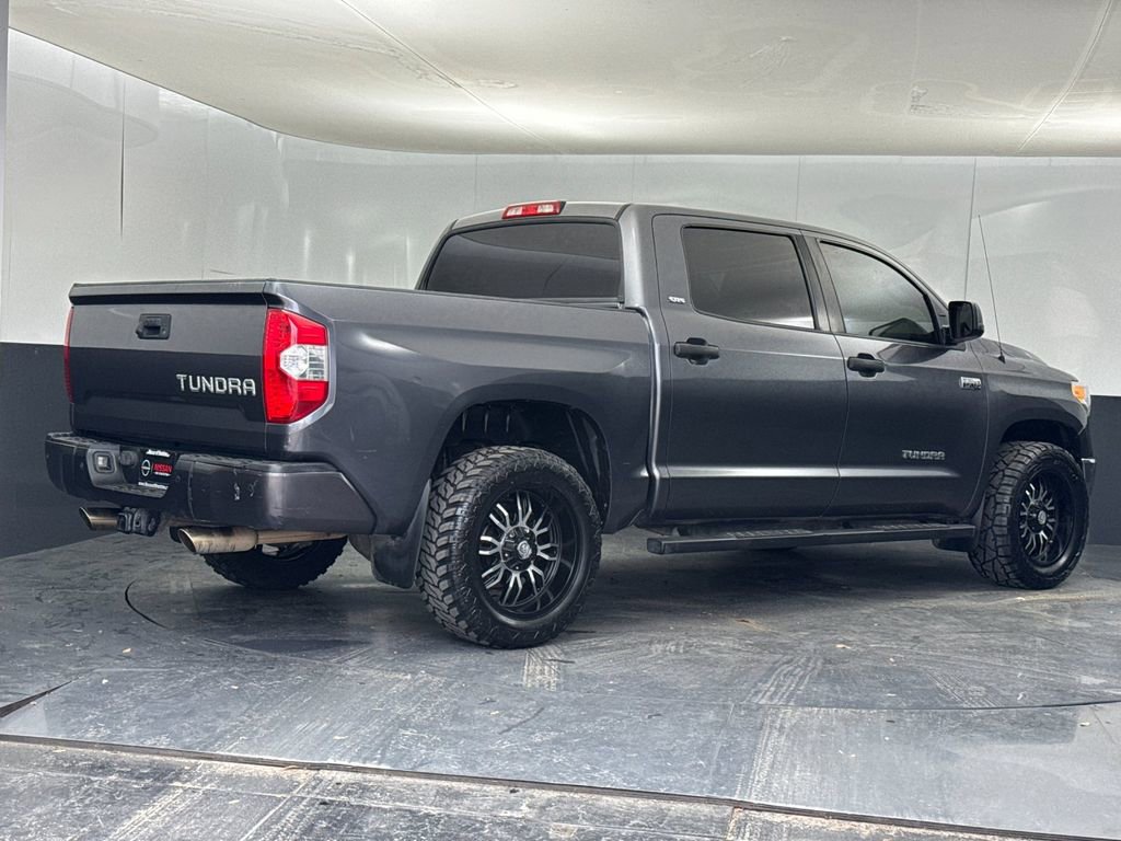 Used 2017 Toyota Tundra SR5 w/ SR5 Upgrade Package image 3