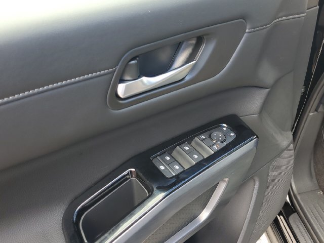 New 2026 Nissan Pathfinder SL FWD image 12