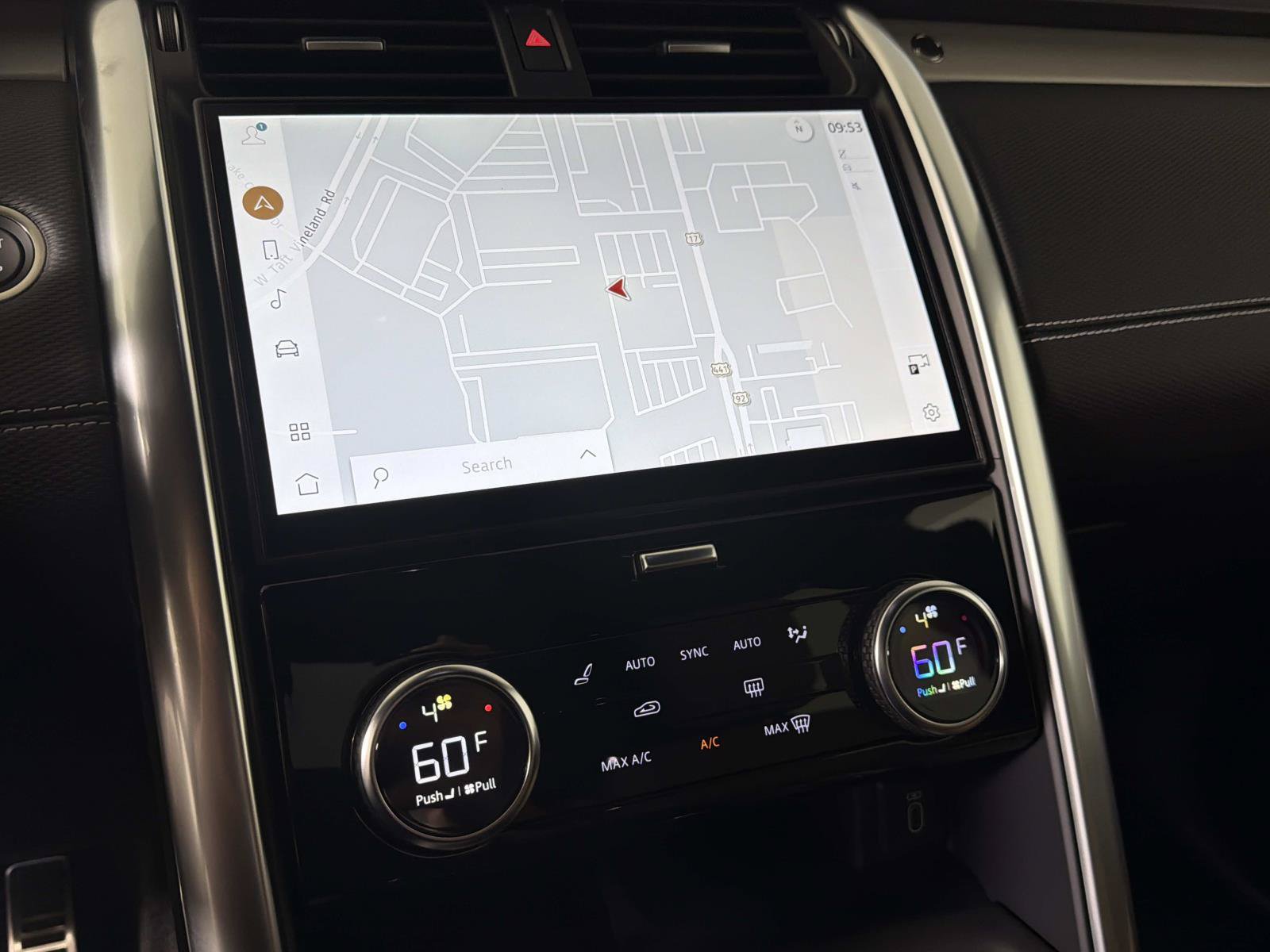 New 2026 Land Rover Discovery Dynamic SE AWD/4WD image 21