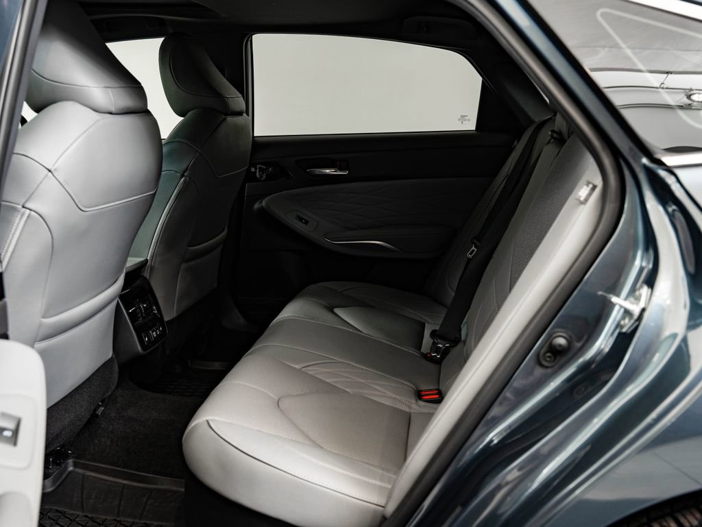 Used 2021 Toyota Avalon Limited w/ Advanced Safety Package FWD image 42