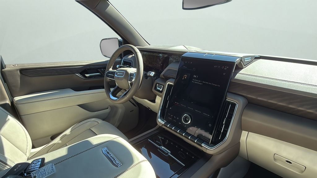 Used 2026 GMC Yukon Denali image 18