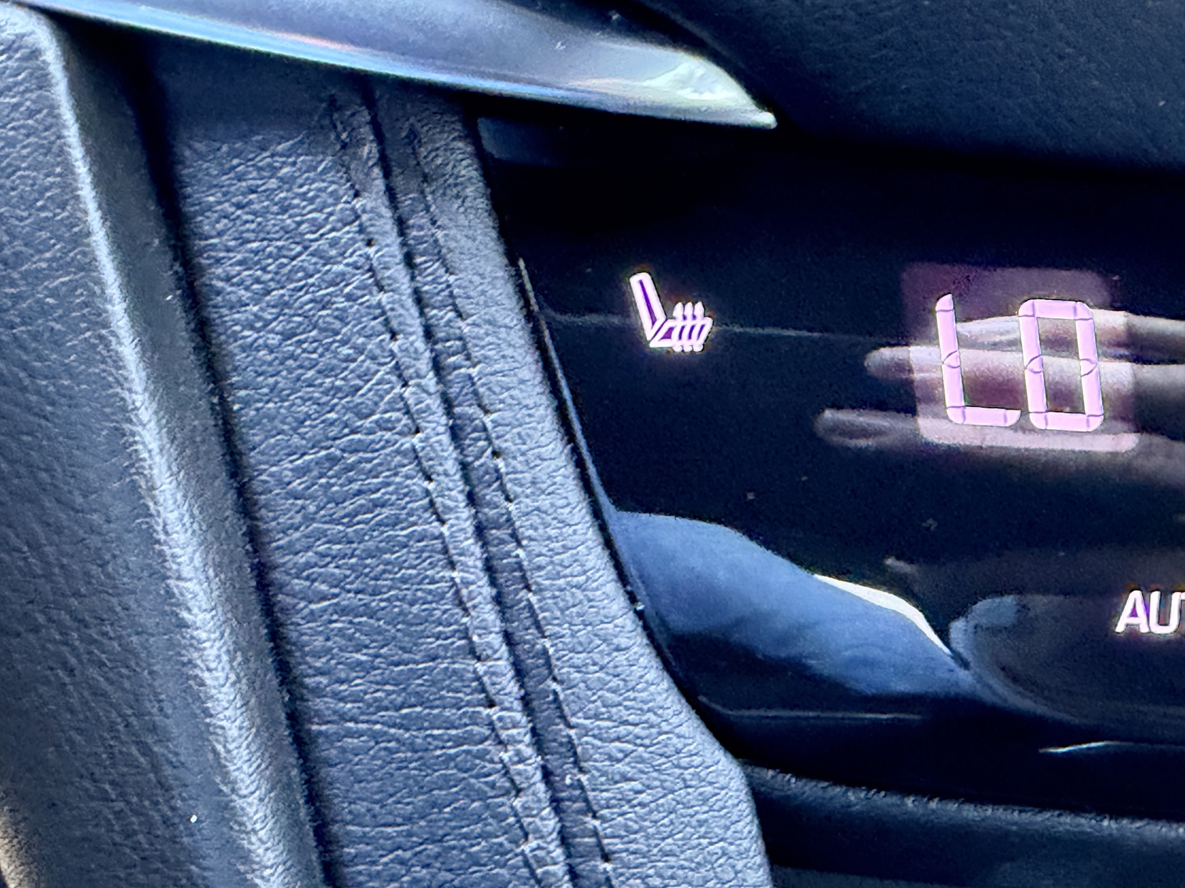 Used 2020 Cadillac XT5 Premium Luxury FWD image 23