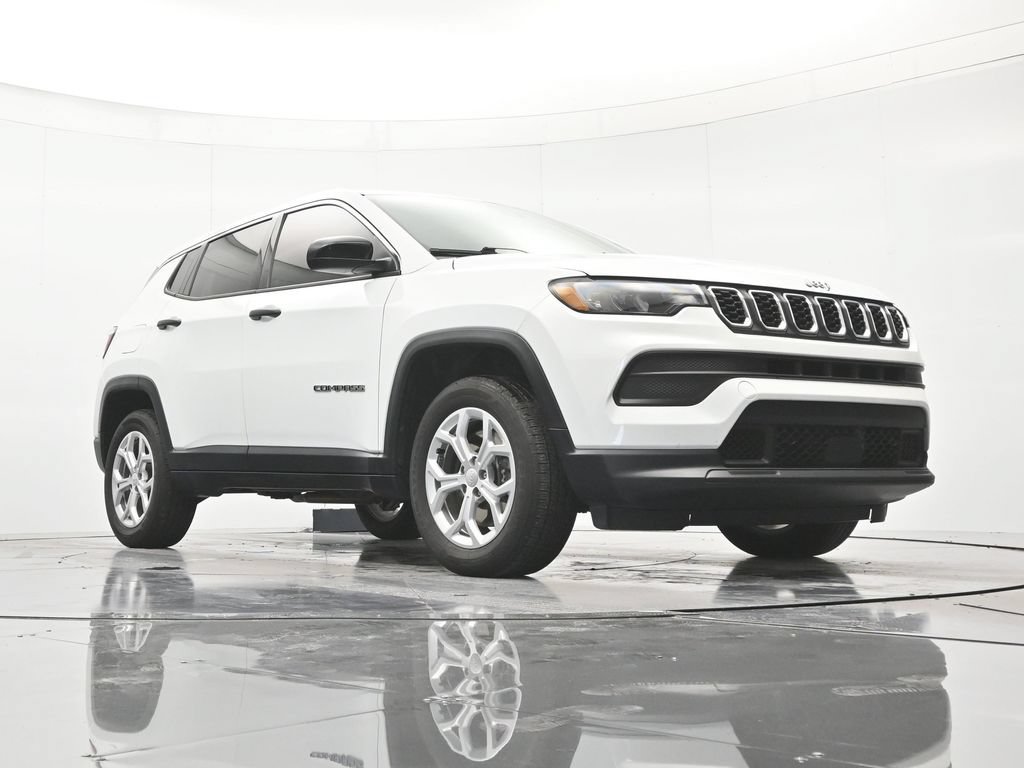 Used 2024 Jeep Compass Sport AWD/4WD image 37