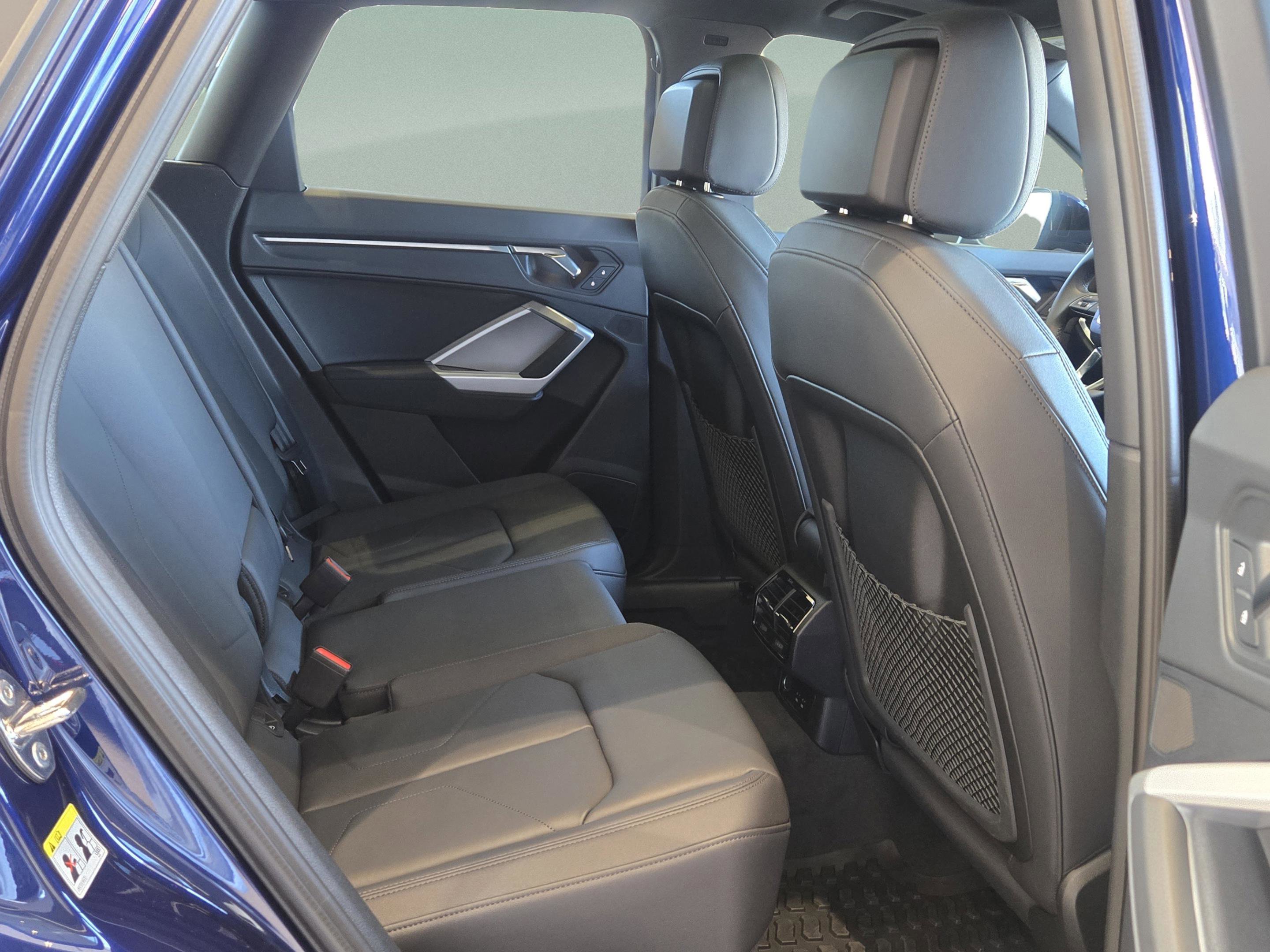 New 2025 Audi Q3 2.0T Premium image 19