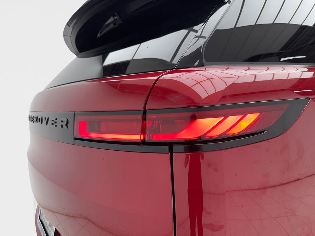 Used 2024 Land Rover Range Rover Sport Dynamic SE image 7