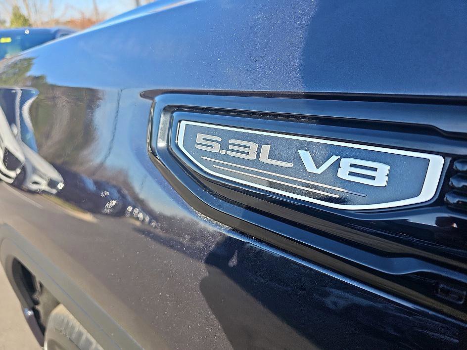 Used 2022 GMC Sierra 1500 Elevation w/ Preferred Package image 9