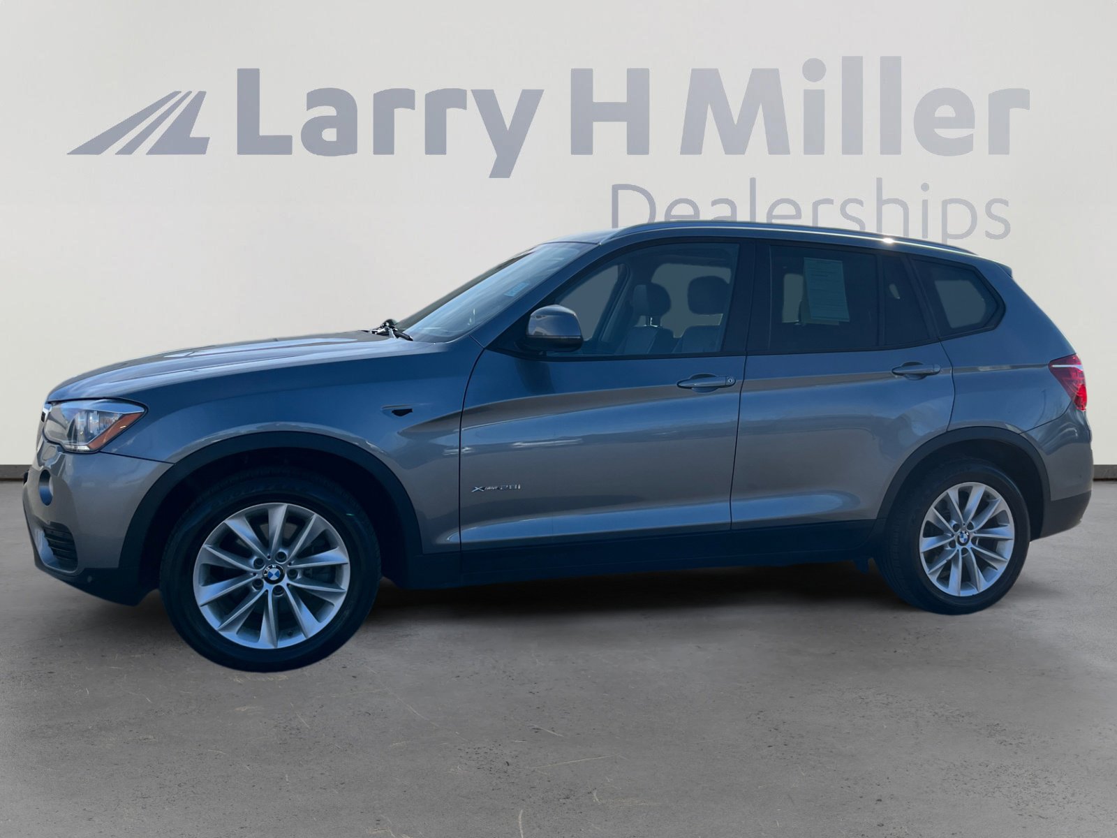 Used 2015 BMW X3 xDrive28i image 2