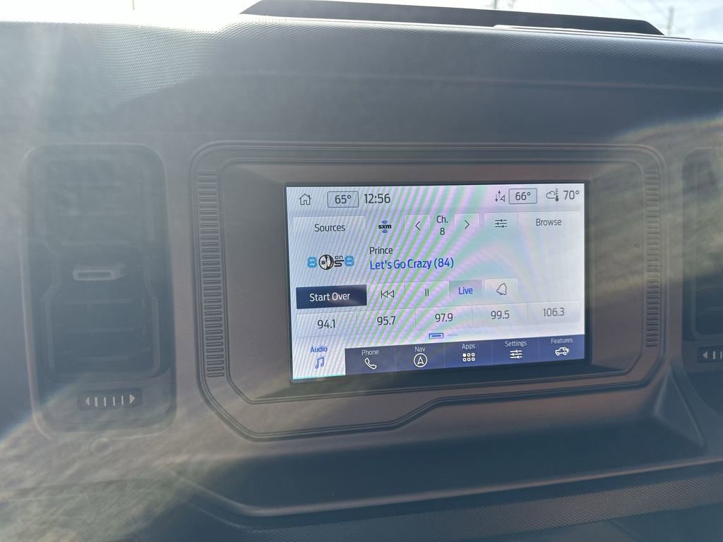 Used 2022 Ford Bronco Outer Banks image 19