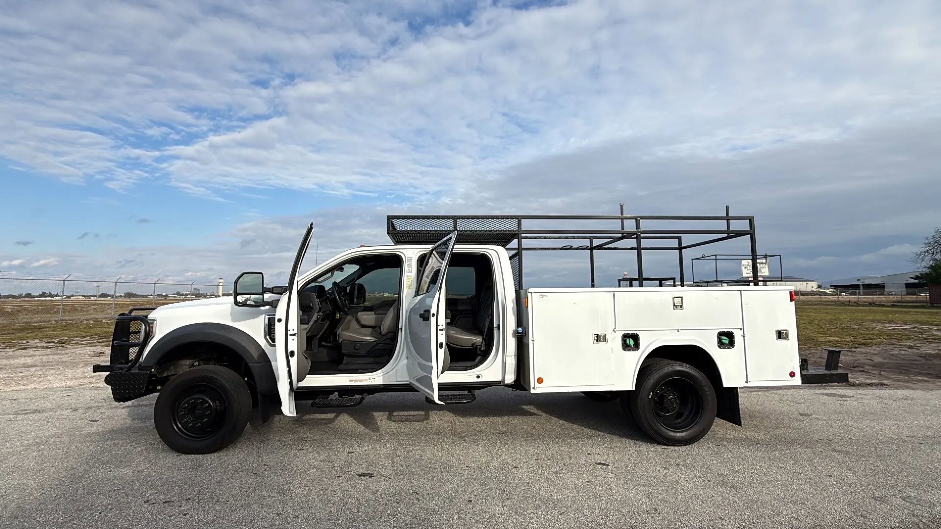 Used 2019 Ford F450 XL w/ Power Equipment Group image 14