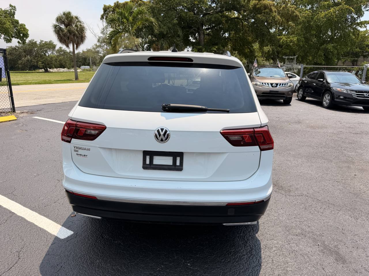 Used 2020 Volkswagen Tiguan SE AWD/4WD image 4