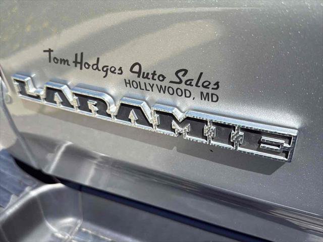 Used 2022 RAM 1500 Laramie w/ Sport Appearance Package image 7